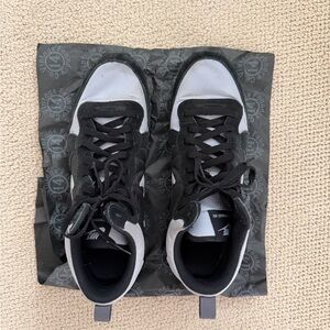 Nike Men's Black and Gray Internationalists high tops